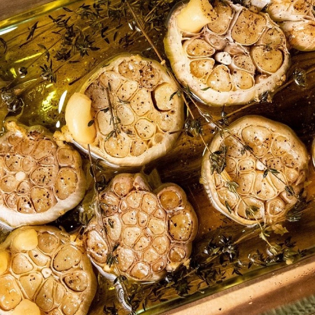 How to Make Oven Roasted Garlic Confit in Oil