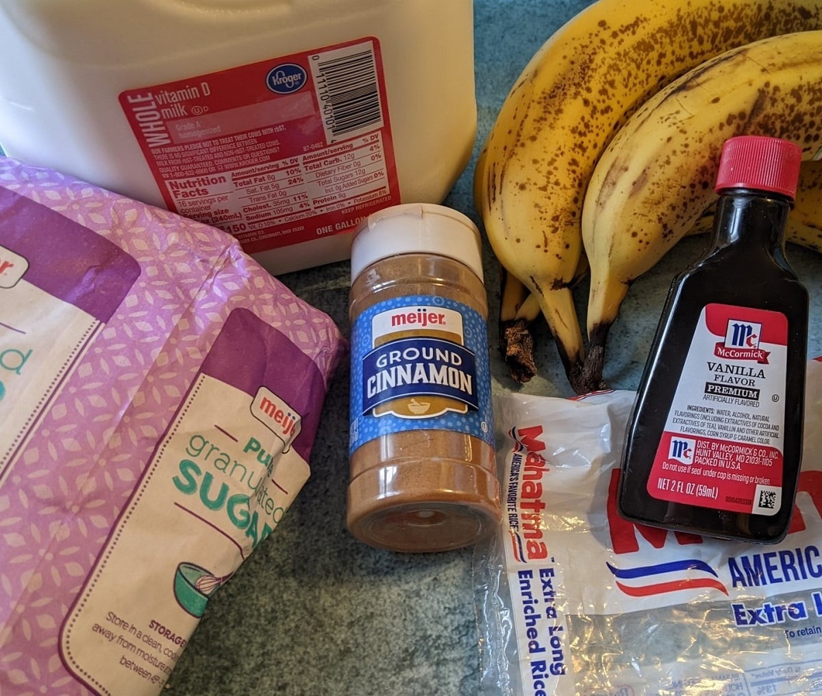 Ingredients needed for banana rice pudding. 